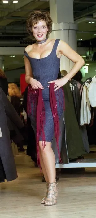 Framed Print : Carol Vorderman TV Presenter October 1999 wearing outfit she found at Top Shop Framed Print : Carol Vorderman TV Presenter October 1999 wearing outfit she found at Top Shop