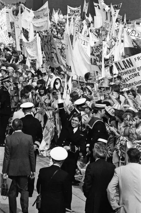 Framed Print : The carrier HMS Invincible sailed home from the Falklands to a tumultuous welcome Framed Print : The carrier HMS Invincible sailed home from the Falklands to a tumultuous welcome