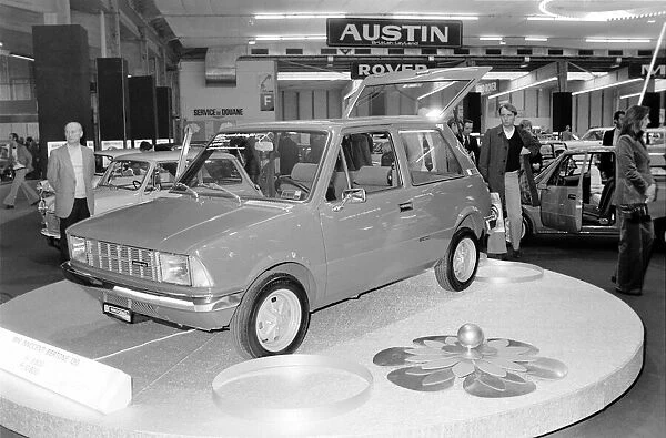 Cars  /  Motoring  /  Driving: Geneva Motor Show. March 1975 75-01419-015