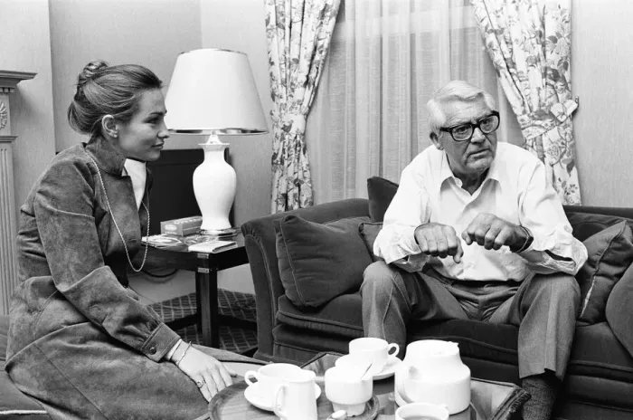 Framed Print : Cary Grant, interview with Sunday Mirror Journalist Eve Pollard Framed Print : Cary Grant, interview with Sunday Mirror Journalist Eve Pollard