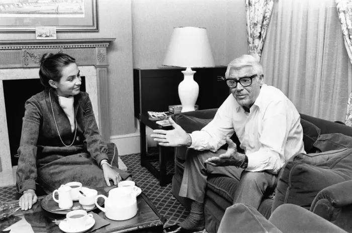Framed Print : Cary Grant, interview with Sunday Mirror Journalist Eve Pollard Framed Print : Cary Grant, interview with Sunday Mirror Journalist Eve Pollard