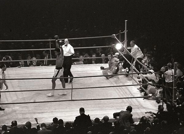 Cassius Clay August 1966 Title fight against Brian London