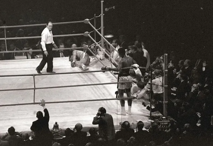 Framed Print : Cassius Clay August 1966 Title fight against Brian London Boxing, 1960s Framed Print : Cassius Clay August 1966 Title fight against Brian London Boxing, 1960s