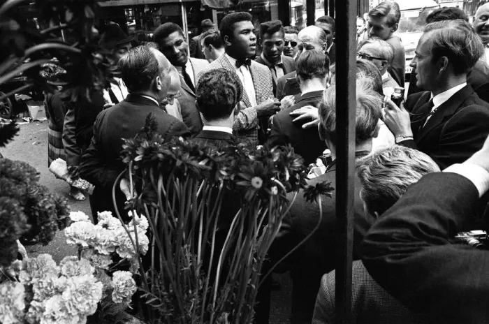 Framed Print : Cassius Clay later to become Muhammad Ali on the day of his arrival in London Framed Print : Cassius Clay later to become Muhammad Ali on the day of his arrival in London