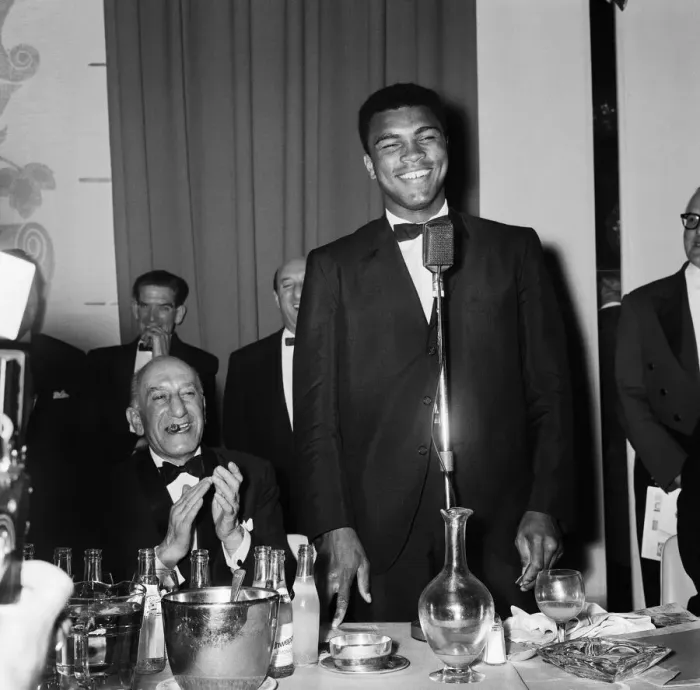 Framed Print : Cassius Clay (Muhammad Ali) attends a sports writers reception Framed Print : Cassius Clay (Muhammad Ali) attends a sports writers reception