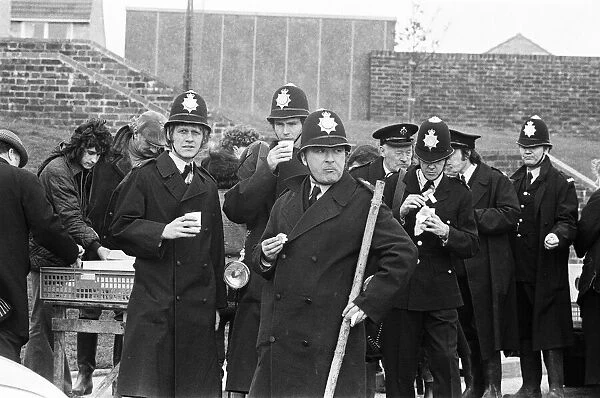 Cast and crew of the movie 'Offence'have a cup of tea