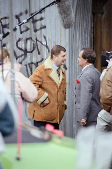 Framed Print : The cast of Only Fools and Horses'television series on set filming a Framed Print : The cast of Only Fools and Horses'television series on set filming a