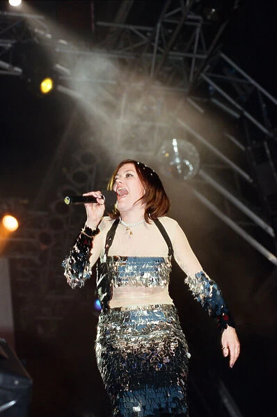 Catatonia performing at Margam Park, South Wales. 29th May 1999