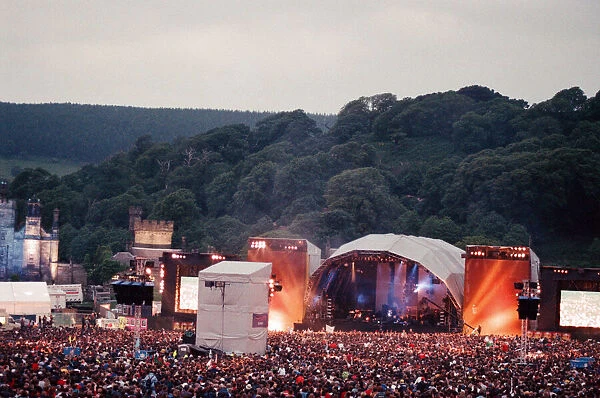 Catatonia performing at Margam Park, South Wales. 29th May 1999