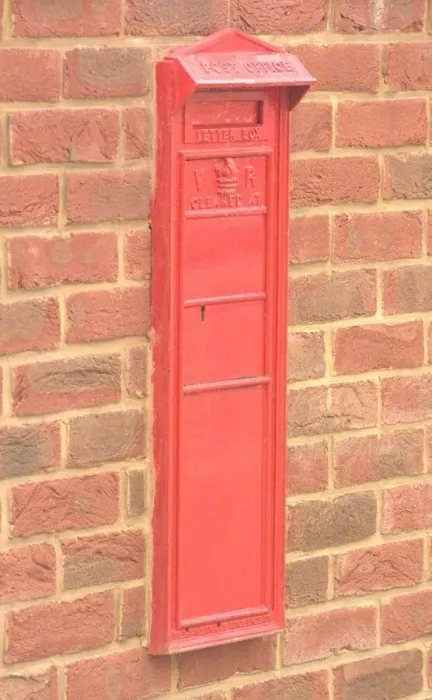 Framed Print : Catherine de Barnes near Solihull. Victorian post box in Lugtrout Lane Framed Print : Catherine de Barnes near Solihull. Victorian post box in Lugtrout Lane