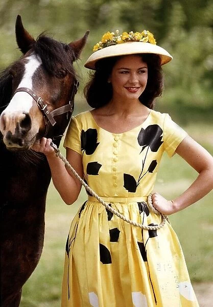 Catherine Zeta Jones actress pictured on location in Pluckley Kent for the filming of The
