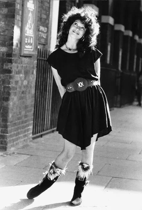 Framed Print : Catherine Zeta Jones Dancer from West-End Musical 42nd Street, August 1987 Framed Print : Catherine Zeta Jones Dancer from West-End Musical 42nd Street, August 1987