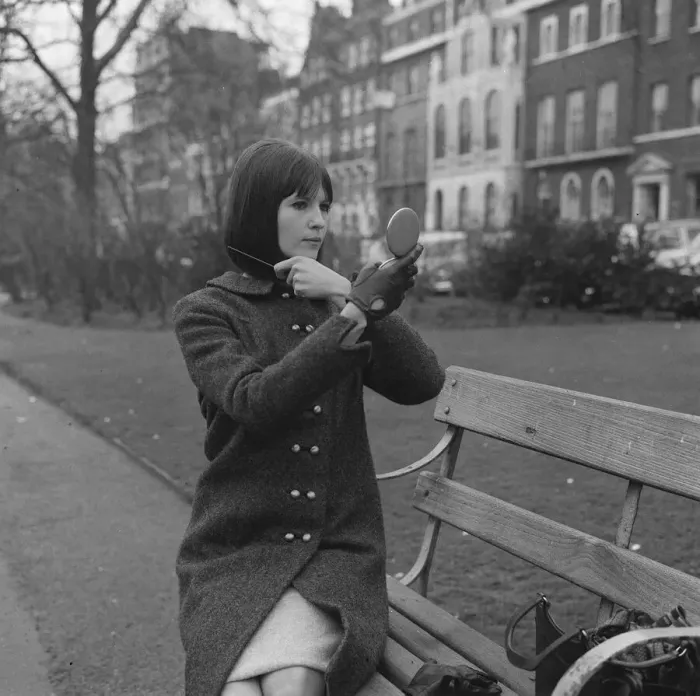 Framed Print : Cathy McGowan TV Presenter of Ready Steady Go Feb 1964 Framed Print : Cathy McGowan TV Presenter of Ready Steady Go Feb 1964