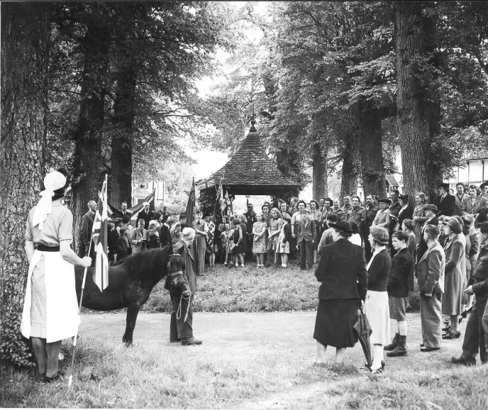 Framed Print : Celebrations on green of a Buckinghamshire village on VE Day, end of WW2 in Europe Framed Print : Celebrations on green of a Buckinghamshire village on VE Day, end of WW2 in Europe