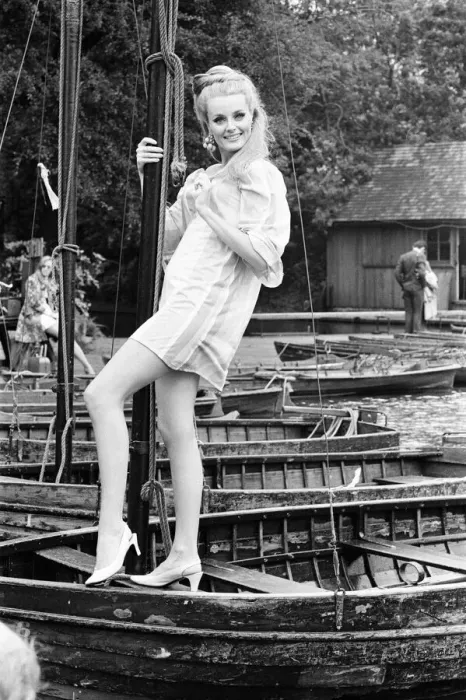 Framed Print : Celeste Yarnall, American actress, The Boating Lake, Regents Park, London Framed Print : Celeste Yarnall, American actress, The Boating Lake, Regents Park, London