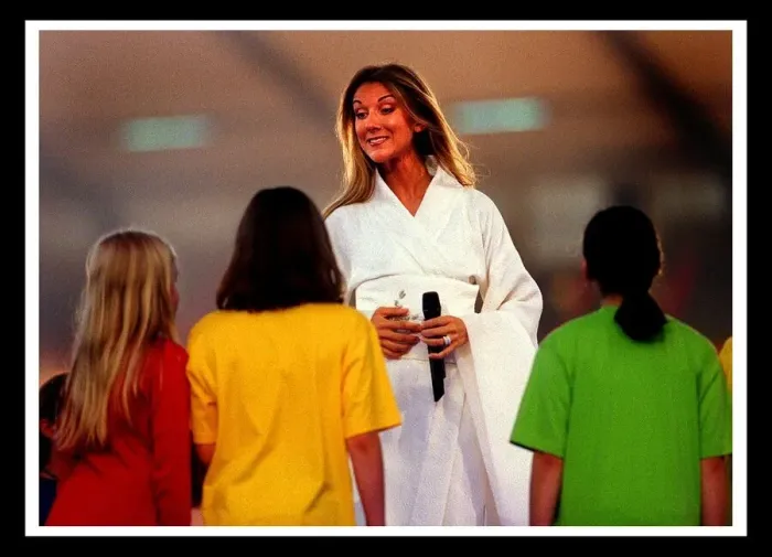 Framed Print : Celine Dion at Murrayfield Edinburgh July 1999 White kimoni, holding microphone Framed Print : Celine Dion at Murrayfield Edinburgh July 1999 White kimoni, holding microphone