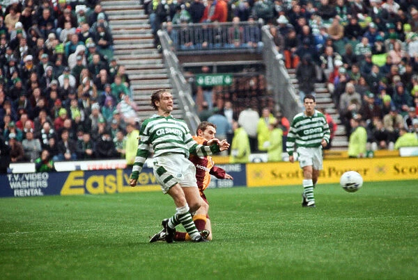 Celtic 1-0 Motherwell, league match at Celtic Park, Saturday 12th October 1996