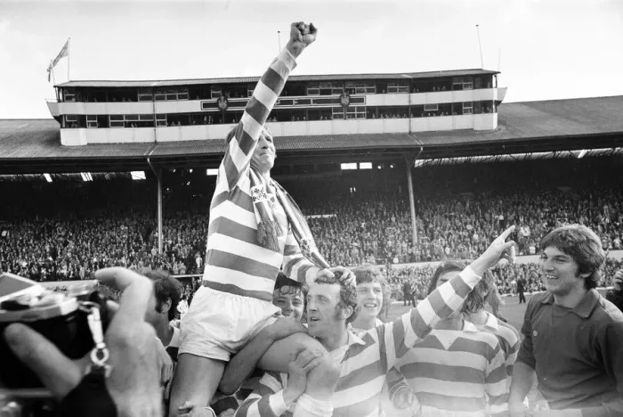 Framed Print : Celtic 3-1 Airdrie, Scottish FACup Final, Hampden Park, Glasgow, Scotland Framed Print : Celtic 3-1 Airdrie, Scottish FACup Final, Hampden Park, Glasgow, Scotland