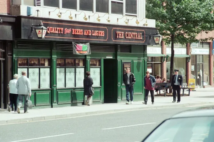 Framed Print : The Central, Public House in Middlesbrough, Teesside, Monday 28th July 1997