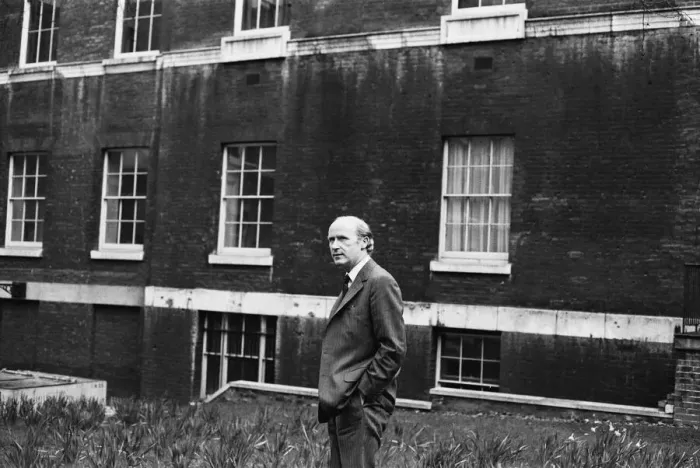 Framed Print : Chancellor of the Exchequer Anthony Barber goes for a short walk into the Minister Framed Print : Chancellor of the Exchequer Anthony Barber goes for a short walk into the Minister