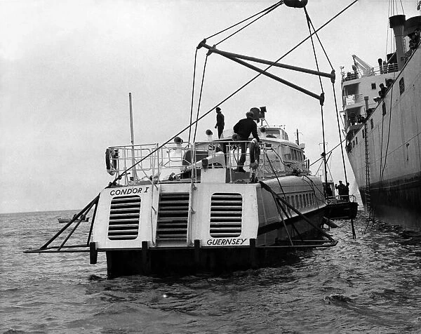 Channel Islands Hydrofoil Service. April 1964 P005368