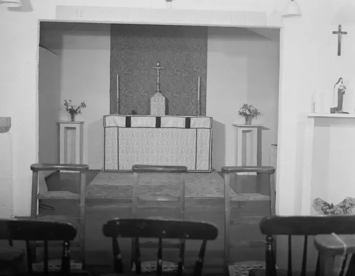 Framed Print : Chapel Altar SP 3 / 2 / 1952 C625 / 2 Framed Print : Chapel Altar SP 3 / 2 / 1952 C625 / 2