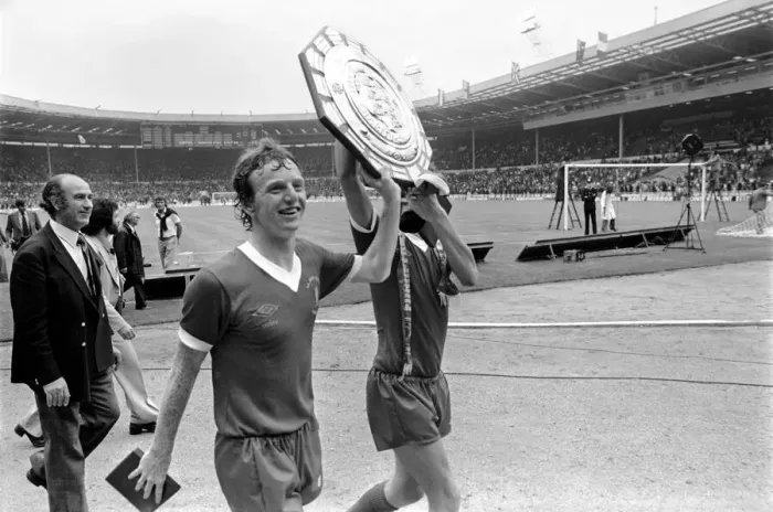 Framed Print : Charity Shield: Manchester United v. Liverpool F. C. August 1977 77-04358-058