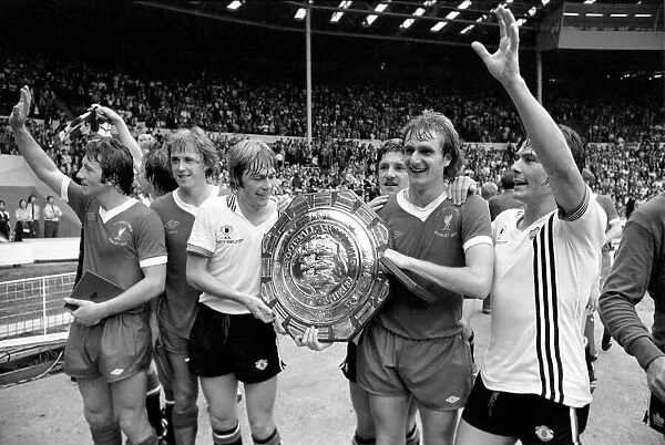 Charity Shield: Manchester United v. Liverpool F. C. August 1977 77-04358-054