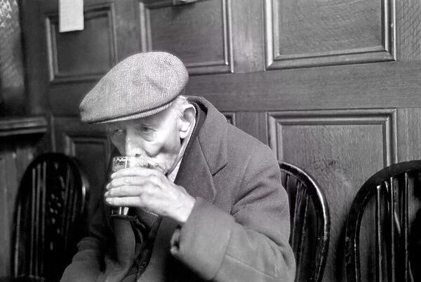 Charles Mayhew aged 100. October 1939 OL304I