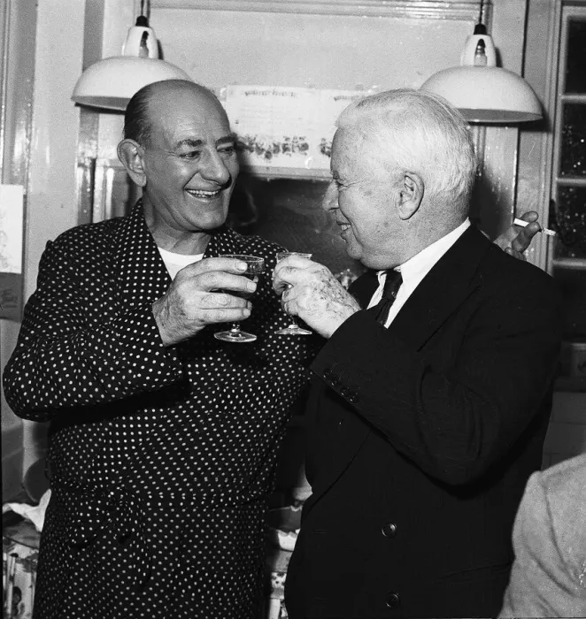 Framed Print : Charlie Chaplin with Bud Flanagan of the Crazy Gang 1961