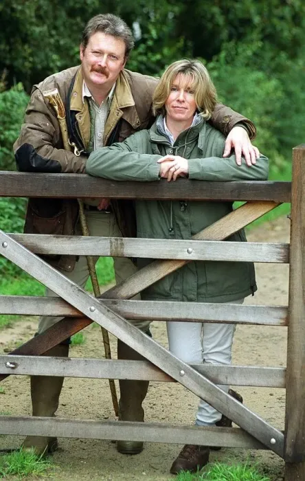 Framed Print : Charlie Lawson Actor with wife Ellie Lawson September 1999 at home near Alderley