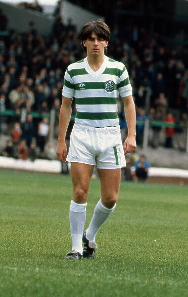 Charlie Nicholas in action for Celtic 1981