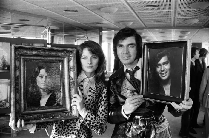 Framed Print : Charlotte Rampling and Engelbert Humperdinck with their portraits at a celebrity portrait Framed Print : Charlotte Rampling and Engelbert Humperdinck with their portraits at a celebrity portrait