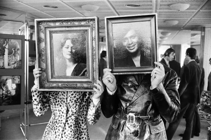 Framed Print : Charlotte Rampling and Engelbert Humperdinck with their portraits at a celebrity portrait Framed Print : Charlotte Rampling and Engelbert Humperdinck with their portraits at a celebrity portrait
