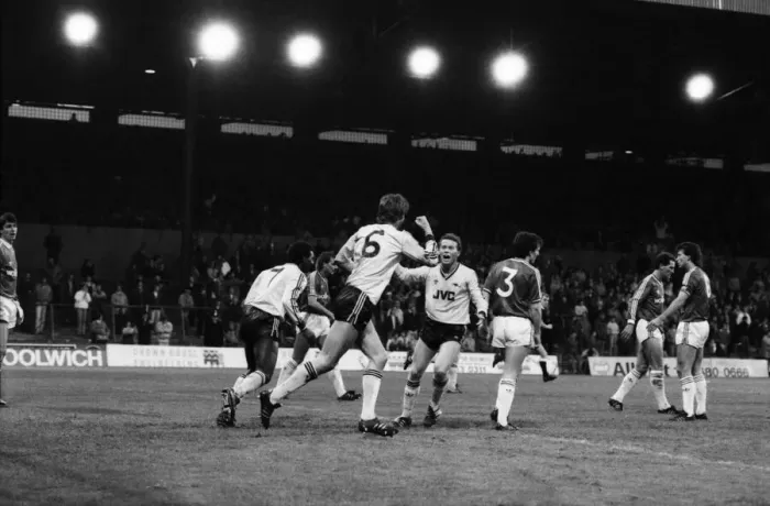 Framed Print : Charlton 0 v. Arsenal 2. Division One Football. November 1986 LF20-20-012 Framed Print : Charlton 0 v. Arsenal 2. Division One Football. November 1986 LF20-20-012