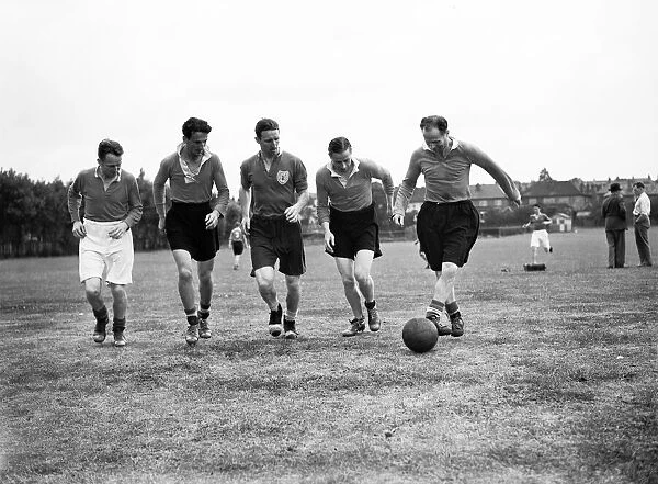Charlton Athletic Football Club Daily Herald Training 10th August 1950