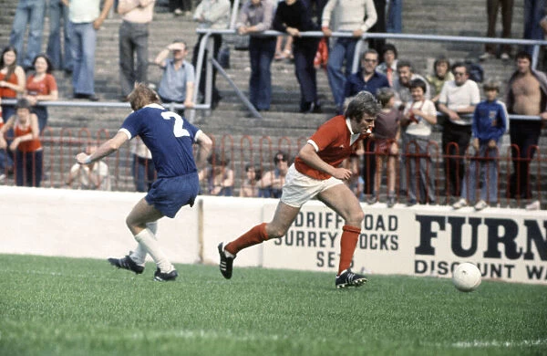 Charlton Athletic v Leicester City. Colin Powell, of the loping, touchline-hugging runs