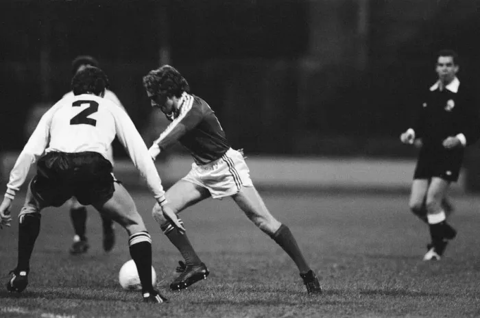 Framed Print : Charlton Athletics new Danish international signing Allan Simonsen making his debut