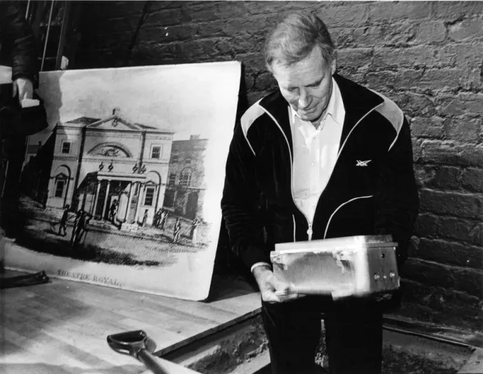 Framed Print : Charlton Heston with the Theatre Royal Time Capsule Framed Print : Charlton Heston with the Theatre Royal Time Capsule