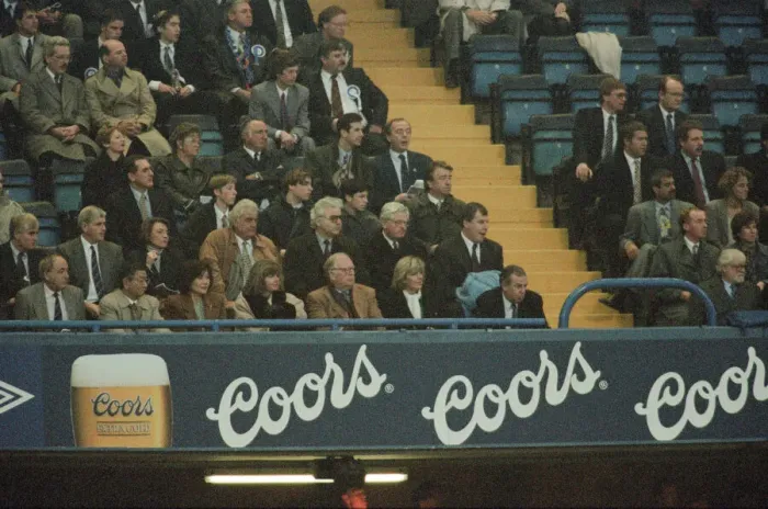 Framed Print : Chelsea 0-1 Everton. League match at Stamford Bridge, Saturday 26th November 1994 Framed Print : Chelsea 0-1 Everton. League match at Stamford Bridge, Saturday 26th November 1994