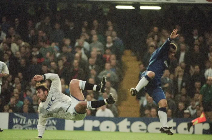 Framed Print : Chelsea 0-1 Everton. League match at Stamford Bridge, Saturday 26th November 1994 Framed Print : Chelsea 0-1 Everton. League match at Stamford Bridge, Saturday 26th November 1994