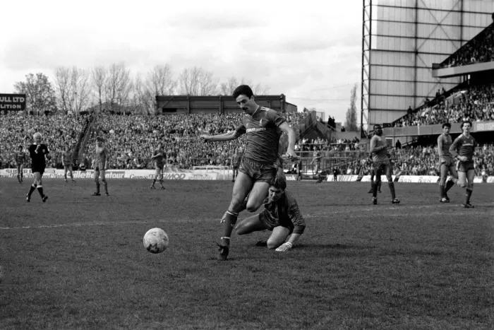 Framed Print : Chelsea 0-1 Liverpool league match, last of season, at Stamford Bridge, 3rd May 1986