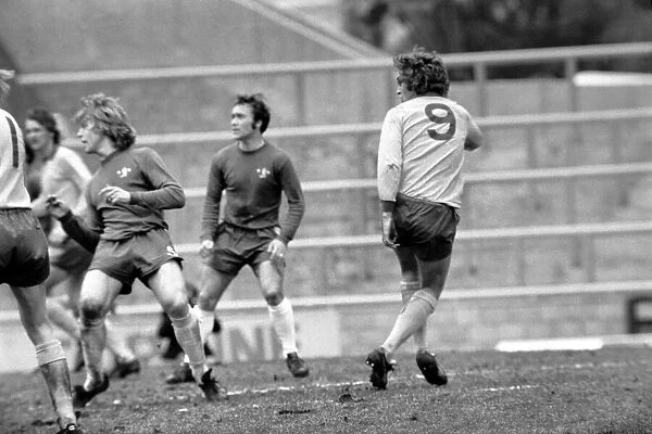 Chelsea (0) v. Ipswich (0). March 1975 75-1713-007