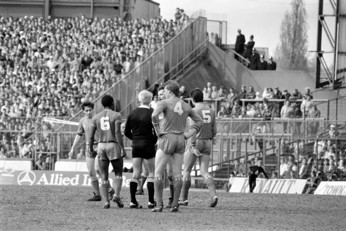 Framed Print : Chelsea 0 v. Liverpool 1. Division One Football. May 1986 LF19-12-061 Framed Print : Chelsea 0 v. Liverpool 1. Division One Football. May 1986 LF19-12-061