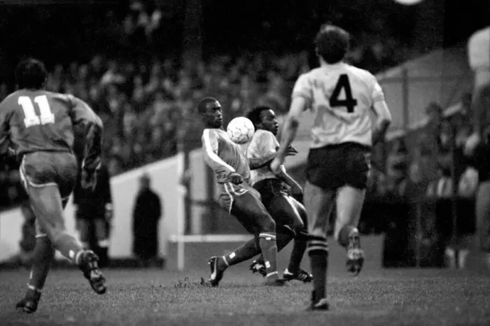 Framed Print : Chelsea 0 v. Watford 0. Division One Football. November 1986 LF20-21-054