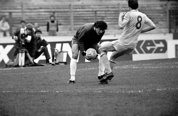 Chelsea 1 v. Cardiff 0. Division 2 football. March 1980 LF01-34-086