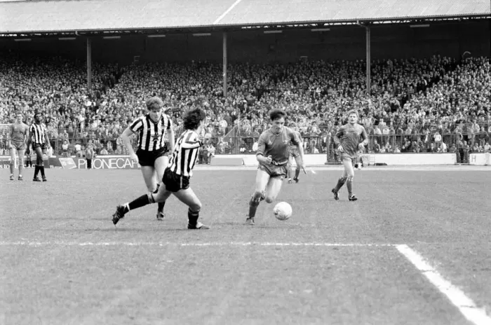 Framed Print : Chelsea 1 v. Newcastle 1. Division One Football United. April 1986 LF19-10-019