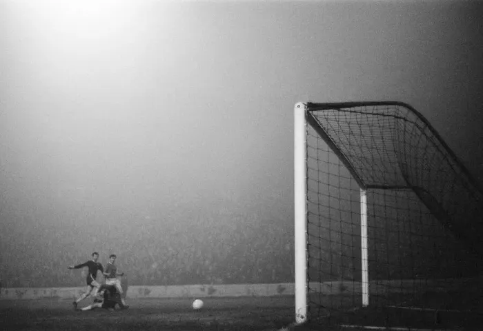 Framed Print : Chelsea 2-0 Workington, League Cup, Fifth Round Replay at Stamford Bridge Framed Print : Chelsea 2-0 Workington, League Cup, Fifth Round Replay at Stamford Bridge