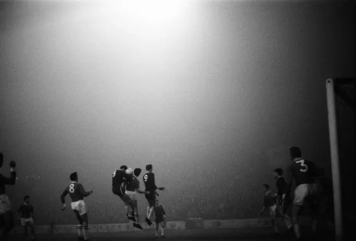 Framed Print : Chelsea 2-0 Workington, League Cup, Fifth Round Replay at Stamford Bridge Framed Print : Chelsea 2-0 Workington, League Cup, Fifth Round Replay at Stamford Bridge