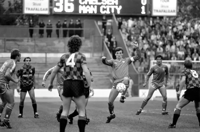 Framed Print : Chelsea 2 v. Manchester City 1. Division One Football. October 1986 LF20-09-058 Framed Print : Chelsea 2 v. Manchester City 1. Division One Football. October 1986 LF20-09-058